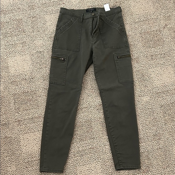 Banana Republic Women's Dark Green Cargo Pants - Picture 1 of 1